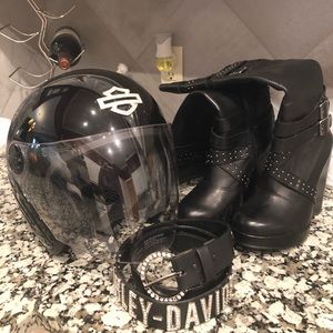 Ladies Harley Helmet, Boots & Belt